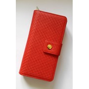 Кожаный женский кошелек, органайзер Valenta красного цвета фото
