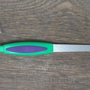Пилочка для ногтей с обрезкой с овальной двухцветной ручкой средняя (170мм) 552-7BLM-9