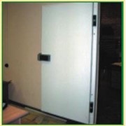 Двери распашные, откатные для холодильных и морозильных камер,складских помещений