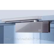 Установить доводчик на нестандартную дверь Днепропетровск фото