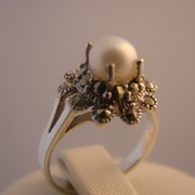 Кольцо, серебро Ag 925° пробы, вес - 4,98 грамм, вставка: камни драгоценные , полудрагоценные, жемчуг фото