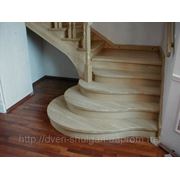 Сходи дерев'яні виготовлення, встановлення, сходи із масиву фото