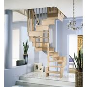 Лестница деревянная межэтажная винтовая. Каховка фото