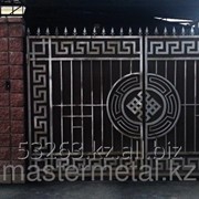 Ворота металлические с узором Версаче фото