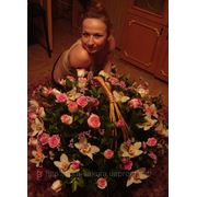 Корзина цветов доставка Киев красивая цветочная корзина для любимой девушки доставка купить фотография
