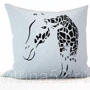 Декоративная подушка “Загадочный жираф“ фотография