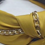 Аксессуар для прически обруч с цепочкой желтый фото