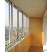 Раздвижные балконные рамы из алюминия фотография