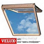 Мансардное окно VELUX (Открывание снизу вверх и по центральной оси)