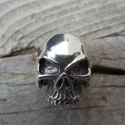 Серебряное кольцо “Череп“ от WickerRing фотография