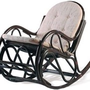 Кресло-качалка из ротанга 05-17