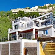 Современная вилла в стиле Модерн в элитной урбанизации Алтеа-Хиллс, Испания, Коста-Бланка фото