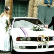 Украшения свадебных машин вариант оформления номер 6 фото