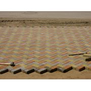 Укладка тротуарной плитки брусчатки фото