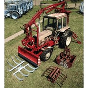 Машина погрузочная МП-0,5 на базе трактора МТЗ-80/82 УК для выполнения погрузочно-разгрузочных работ и планирования грунта в сельском хозяйстве фото