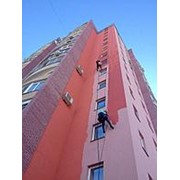 Покраска фасада альпинистами в Санкт-Петербурге фотография