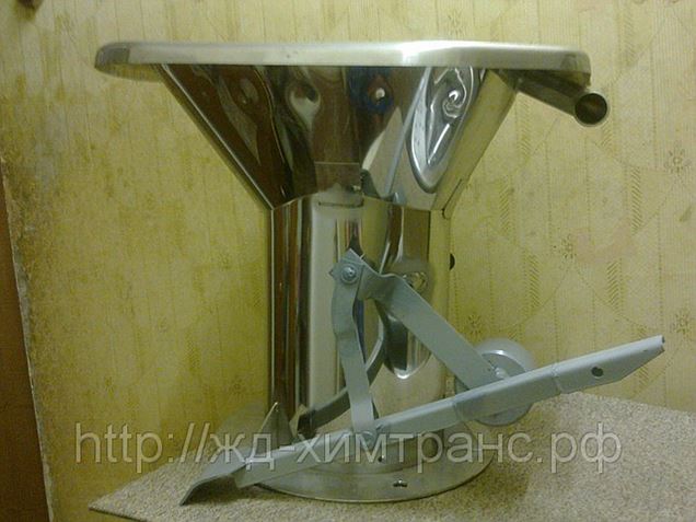 Унитаз для плацкартных и купейных вагонов с педальным механизмом в ...