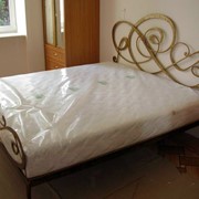 Мебель кованая кровать фотография