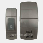 Звонок беспроводной Uniel (1 звонок (вилка 220В)/1 кнопка (батарейка А23)), модель 15401-111 фотография