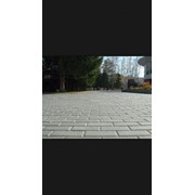 Укладка тротуарной плитки брусчатки фото