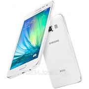 Телефон Мобильный Samsung Galaxy A5 Duos A500F, белый фото