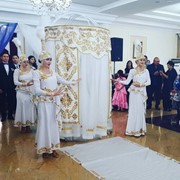 Вывод невесты под шаныраком на свадьбу Шоу Балет Блеск