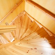 Ступени деревянные, изготовление деревянных ступеней, ступеньки деревянные, лестница деревянная купить фото