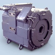 Тяговый двигатель асинхронный СТА-1200 для грузопассажирского электровоза переменного тока ДС-3 с частотной системой управления, разработанной фирмой Siemens. фото