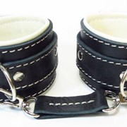 Оковы на ноги со светлым подкладом БДСМ Арсенал 56009ars фото