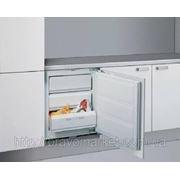 Морозильный шкаф 250 л WHIRLPOOL AFB 823
