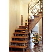 Лестницы.Деревянные лестницы.Лестницы в дом. фотография