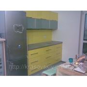 Изготовим различную кухонную мебель, по евро дизайну без стандартных распашных дверей под заказ фото