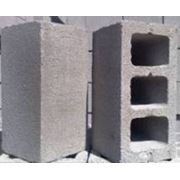 Блок бетонный 200х200х400 с закрытым дном фото