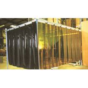 Сварочные кабины из PVC UV лент в виде переносных экранов или защитных барьеров фото