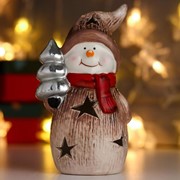 Сувенир керамика свет 'Снеговик, бежевый кафтан и колпак, серебристая ёлочка' 15,5х6х9 см фото