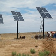 Солнечная электростанция на гелиотрекерах фотография