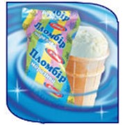 Мороженое Пломбир в вафельном стаканчике фото