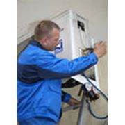 Монтаж систем кондиционирования воздуха для домов квартир заводов. фотография