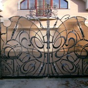 Ворота с художественной ковкой 6 фото