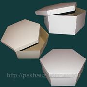 Картонная коробка шестиугольной формы фотография