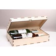 деревянная упаковка для вина и шампанского. фото