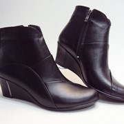 Женские ботинки кожаные фото
