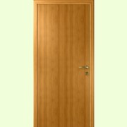 Дверь гладкая орех миланский