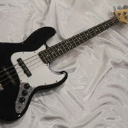 Бас-гитара Fender Standard Jazz Bass (MEXICO 1999) фотография