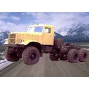 Краз-255В (седельный тягач) для использования на строительстве в карьерах и рудниках буксировки грузов прицепов и полуприцепов весом от 10 до 30 тонн по дорогам с твердым покрытием и грунтовым дорогам.