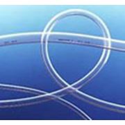 Трубки из ПВХ - прозрачные шланги RAUCLAIR-E. Свойства: прозрачные как стеклос указанным размером гибкие стойкие к воздействию химических веществ неподверженные старениюочень стойкие на истирание материал не содержащий кадмия. Материал: ПВХ (PVC) фото