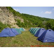 Установка и оборудование палаточных лагерей фото