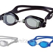 Защитные очки для бассейна фотография