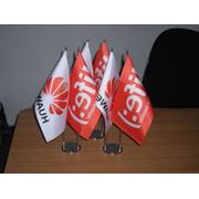Изготовление флагов флажковкорпоративных флажков настольные флажки Киев фото