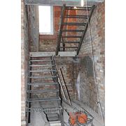Лестницы металлические для дома фото